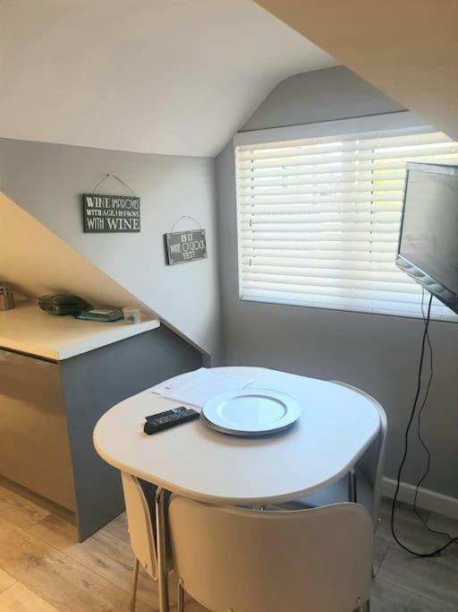The Contemporary Studio Bracknell Zewnętrze zdjęcie